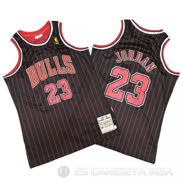 Camiseta Michael Jordan #23 Chicago Bulls Mitchell & Ness Negro