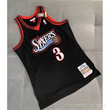 Camiseta Allen Iverson NO 3 Philadelphia 76ers Mitchell & Ness 1997-98 Negro