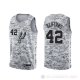 Camiseta Davis Bertans #42 San Antonio Spurs Earned Camuflaje