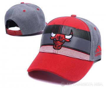 Sombrero Chicago Bulls Gris Rojo Negro