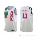 Camiseta Brook Lopez #11 Milwaukee Bucks Earned Blanco