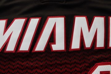 Camiseta James #6 Heats Resuenan Moda Rojo Negro