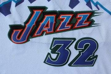 Camiseta retro Malone #32 Utah Jazz Blanco