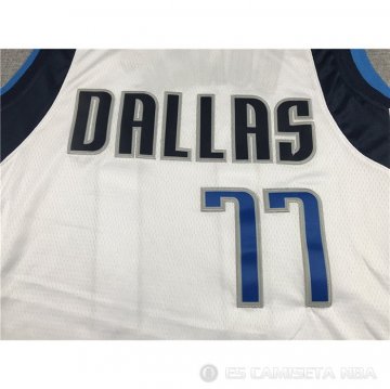 Camiseta Luka Doncic #77 Dallas Mavericks Association 2021 Blanco