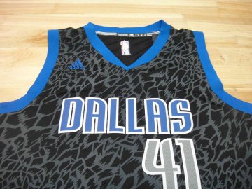 Camiseta Nowitzki #41 Leopard Light Loco Negro