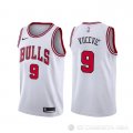 Camiseta Nikola Vucevic NO 9 Chicago Bulls Association Blanco