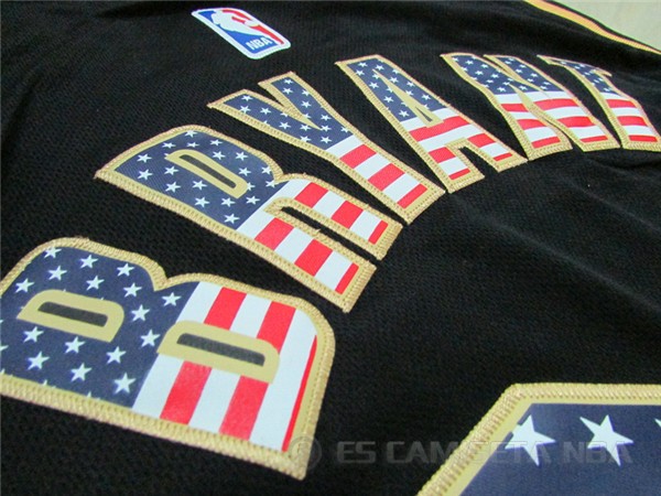 Camiseta Bryant #24 Bandera Americana Negro - Haga un click en la imagen para cerrar